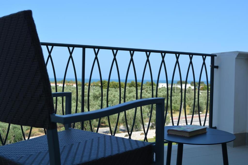 Hotel Puglia Garden В'єсте Екстер'єр фото